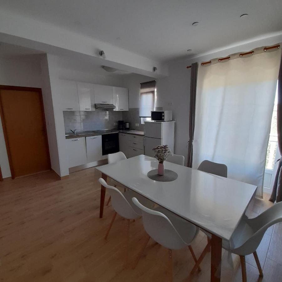Apartments Filipovic Биоград-на-Мору Экстерьер фото